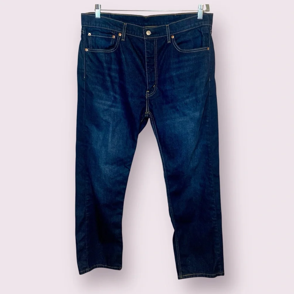 Men’s Levi’s 505 Dark Wash Jeans Straight Leg Size W 38 L 30